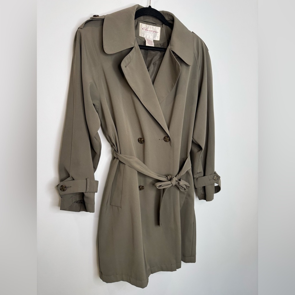 Timeless Gray Vintage Trench Coat with Cinched chain Waist double breasted - Picture 3 of 11